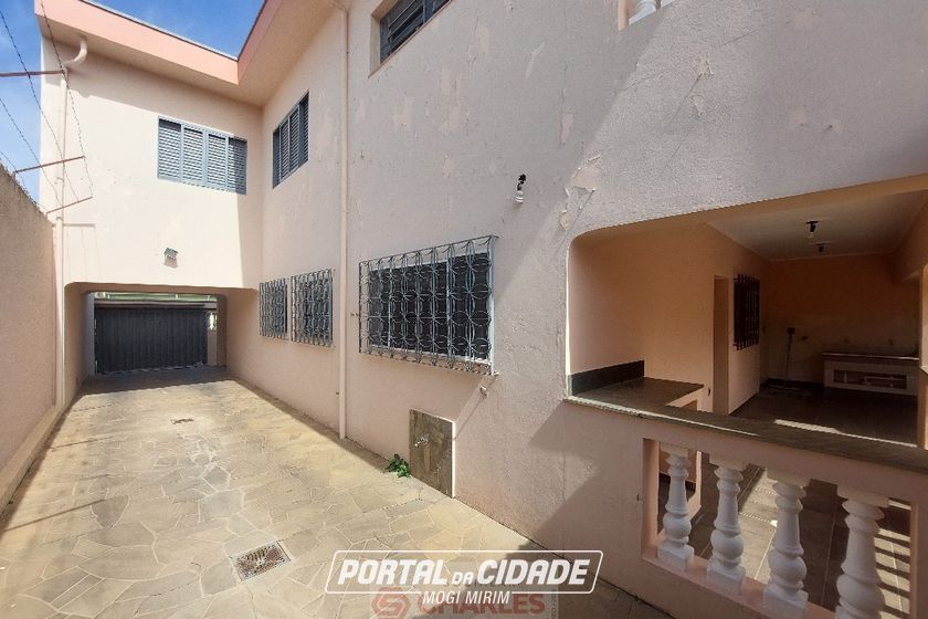 Casa para alugar - 268m&sup2; - Centro