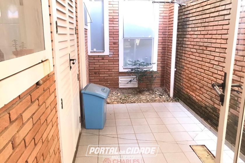 Casa &agrave; venda - 180m&sup2; - Centro