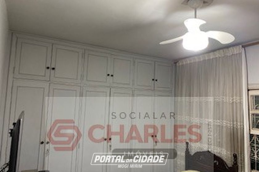 Casa &agrave; venda - 360m&sup2; - Centro