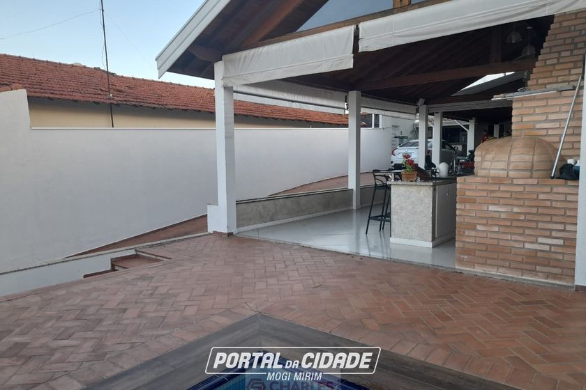 Casa &agrave; venda - 176m&sup2; - Centro