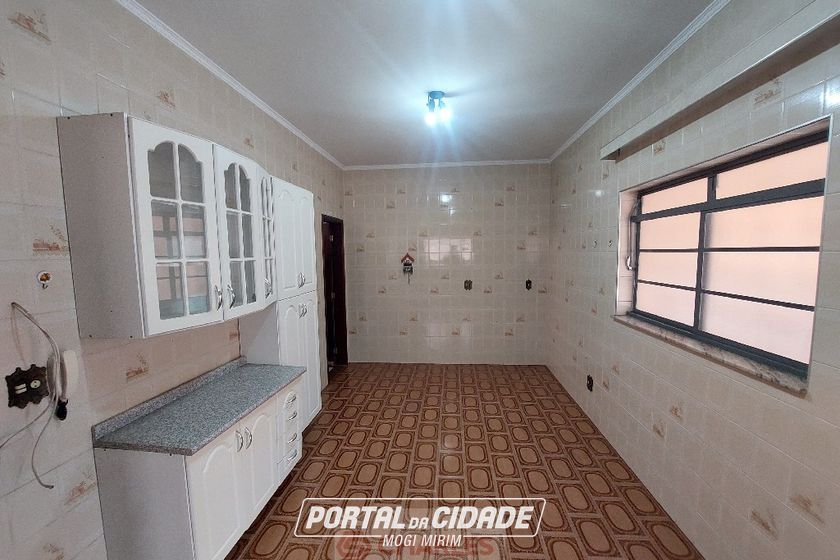 Casa para alugar - 268m&sup2; - Centro