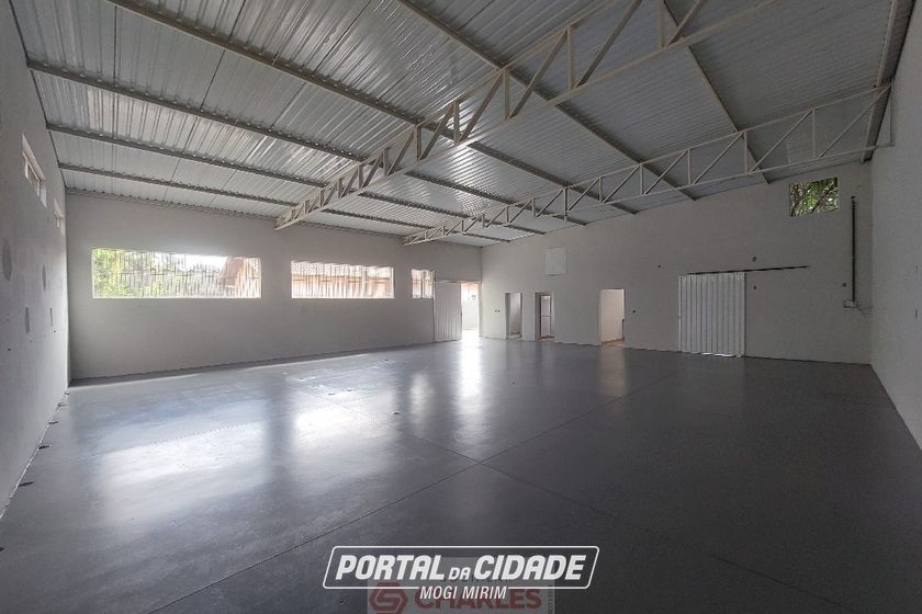 Sal&atilde;o Comercial para alugar - 250m&sup2; - Centro