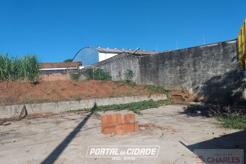 Terreno para alugar - 10m&sup2; - Centro