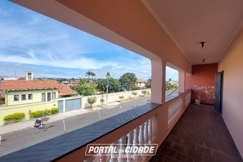 Casa para alugar - 268m&sup2; - Centro