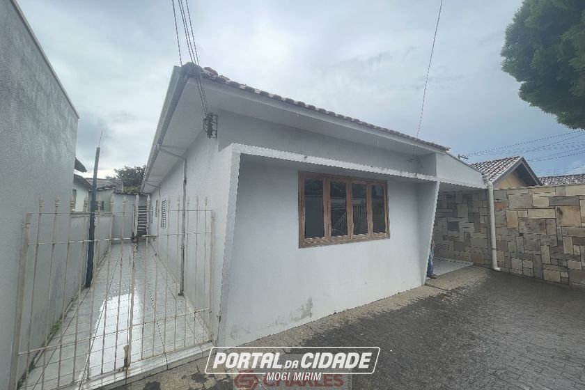 Casa &agrave; venda - 10m&sup2; - Centro