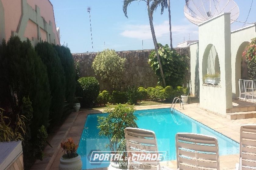 Casa &agrave; venda - 10m&sup2; - Centro