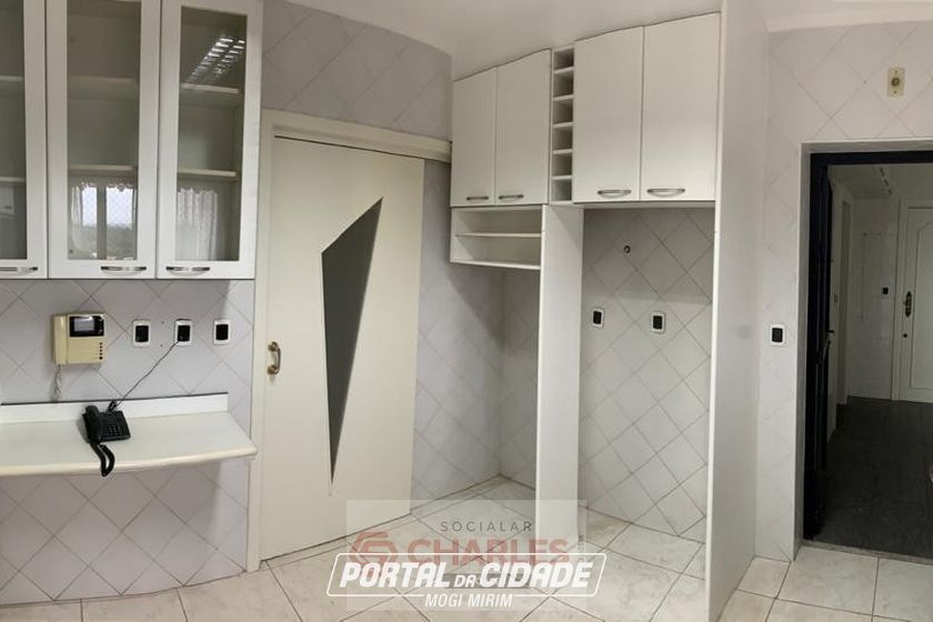 Apartamento &agrave; venda - 165m&sup2; - Centro