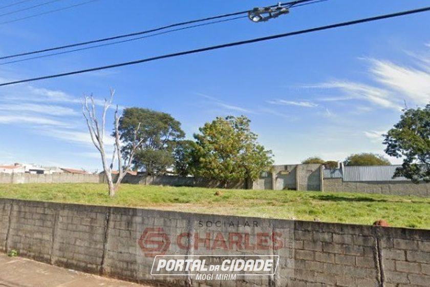 S&iacute;tio &agrave; venda - 10m&sup2; - Centro