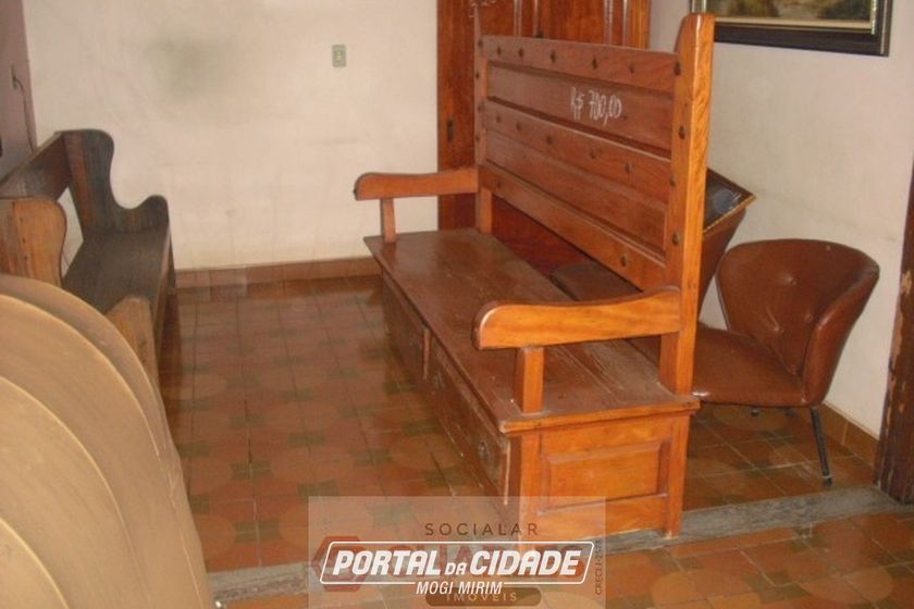 S&iacute;tio &agrave; venda - 10m&sup2; - Centro