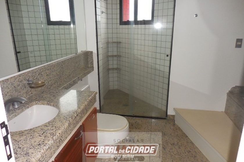 Apartamento &agrave; venda - 180m&sup2; - Centro