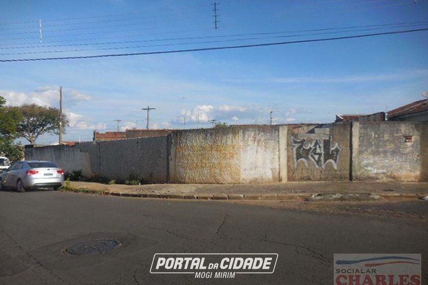 Terreno &agrave; venda - 10m&sup2; - Centro