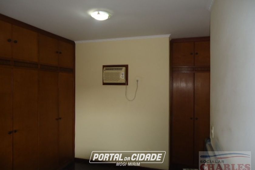 Casa &agrave; venda - 283m&sup2; - Centro