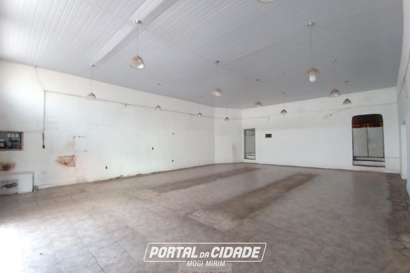 Sal&atilde;o Comercial para alugar - 160m&sup2; - Centro