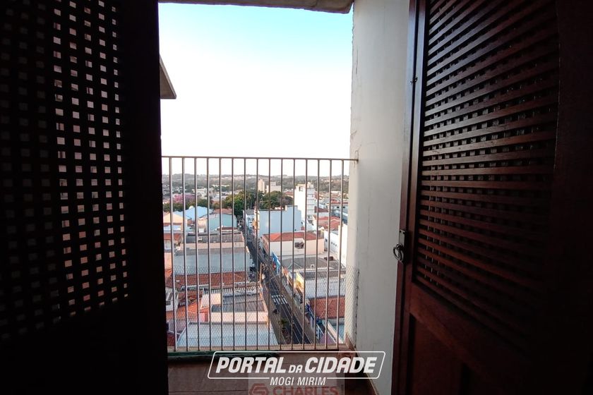 Apartamento para alugar - 131m&sup2; - Centro