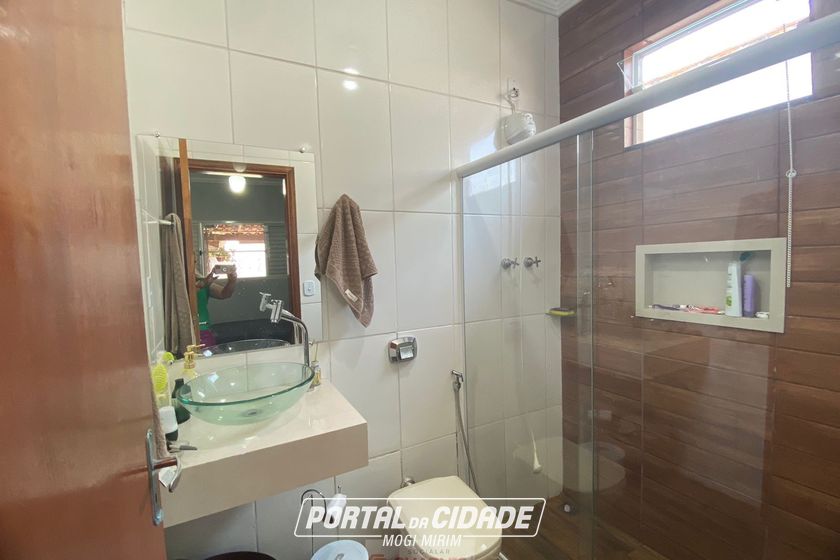 Casa &agrave; venda - 250m&sup2; - Centro