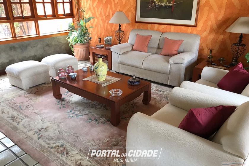 Casa &agrave; venda - 410m&sup2; - Centro