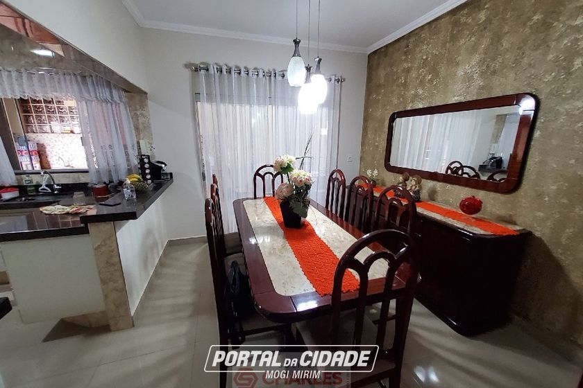 Casa &agrave; venda - 173m&sup2; - Centro