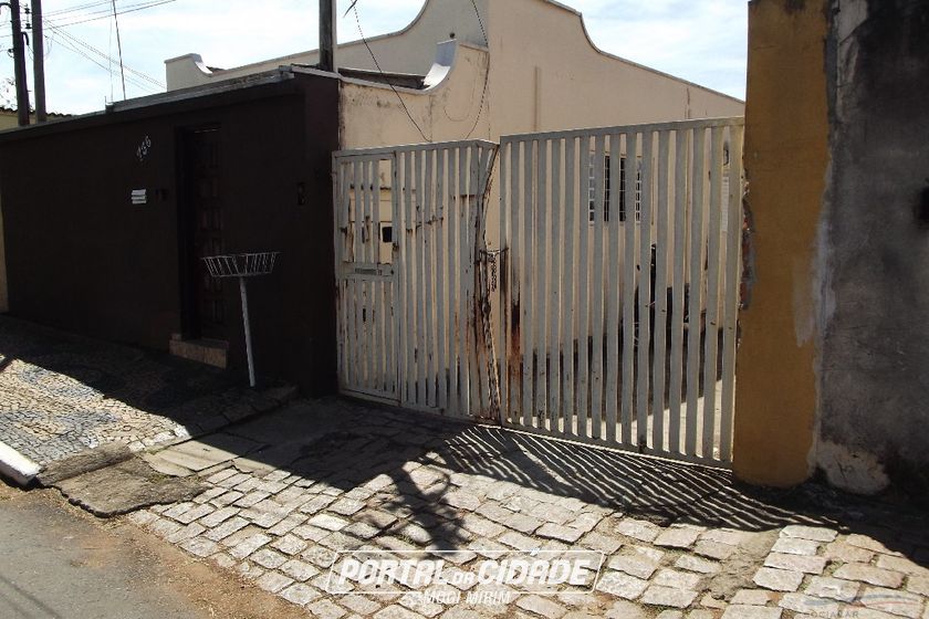 Casa &agrave; venda - 10m&sup2; - Centro