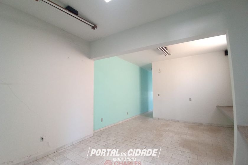 Sal&atilde;o Comercial para alugar - 106m&sup2; - Centro