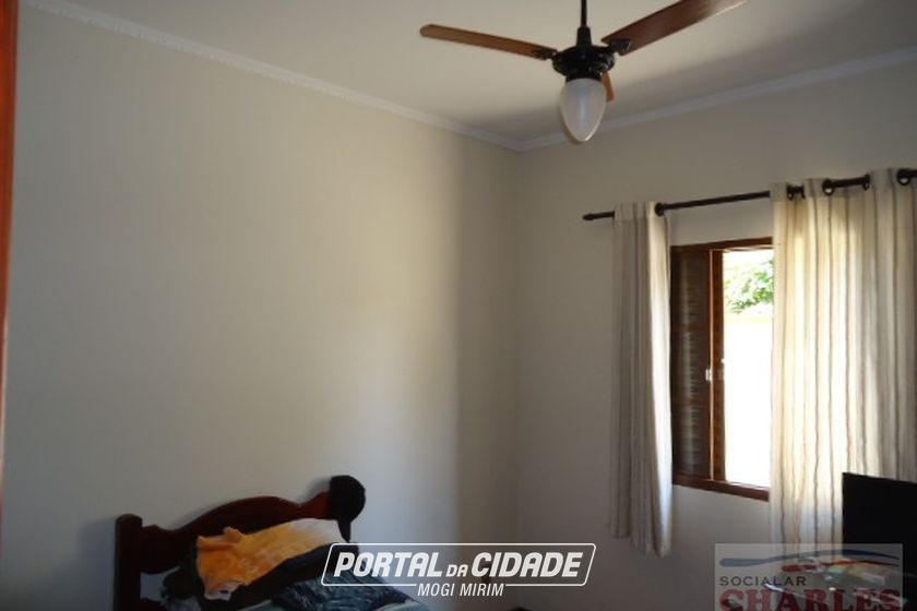 Casa &agrave; venda - 200m&sup2; - Centro