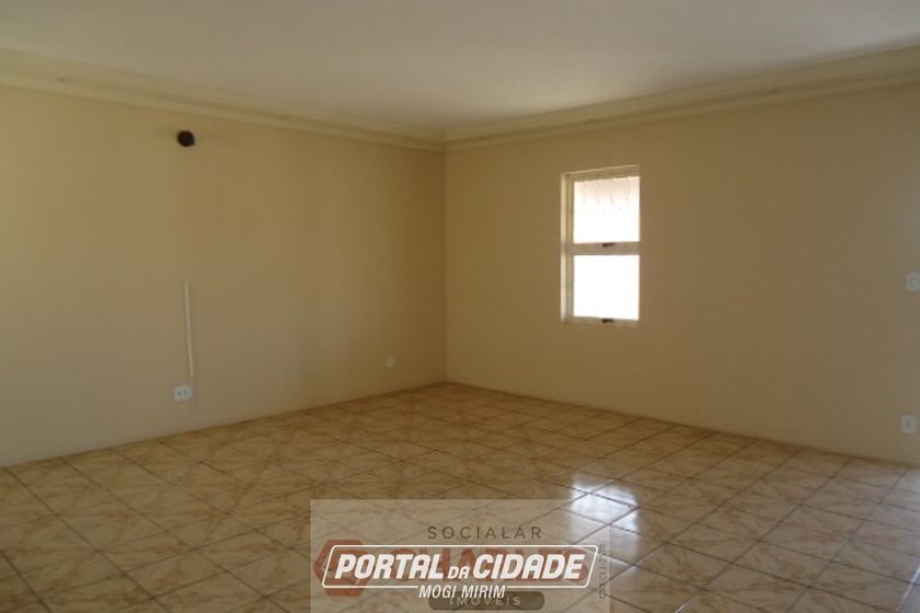 Casa &agrave; venda - 420m&sup2; - Centro