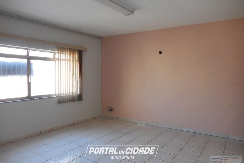 Casa &agrave; venda - 201m&sup2; - Centro