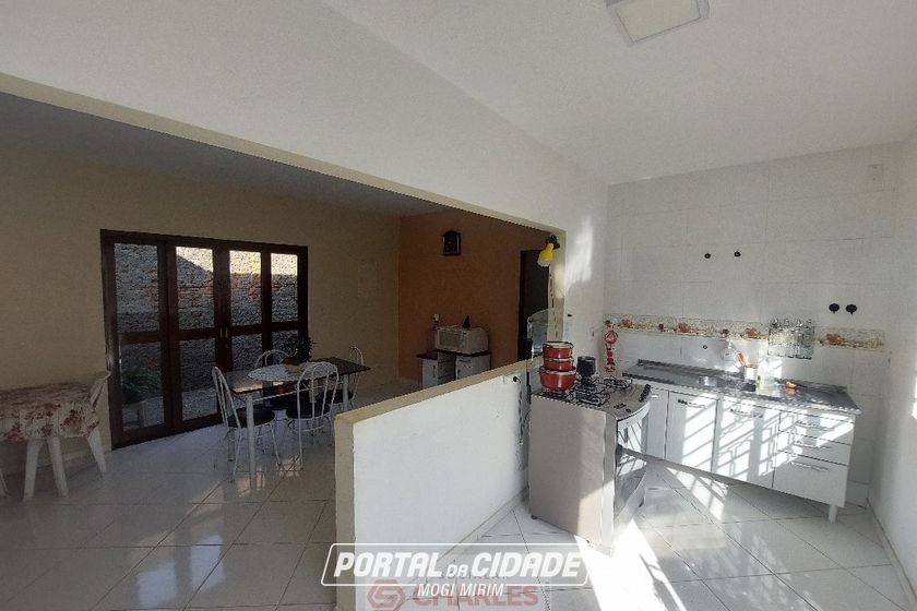 Casa &agrave; venda - 181m&sup2; - Centro