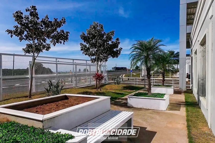 Terreno &agrave; venda - 10m&sup2; - Centro