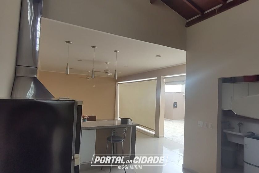 Casa &agrave; venda - 260m&sup2; - Centro