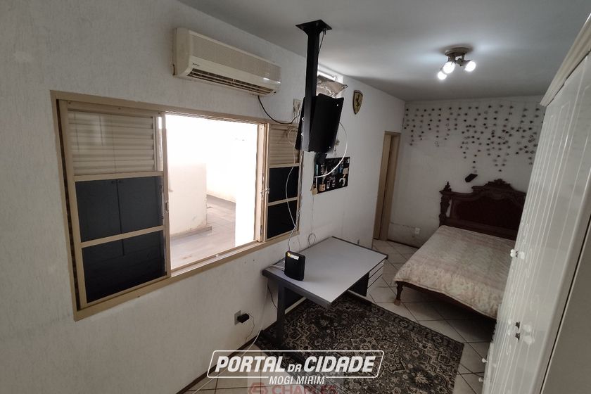 Casa &agrave; venda - 203m&sup2; - Centro
