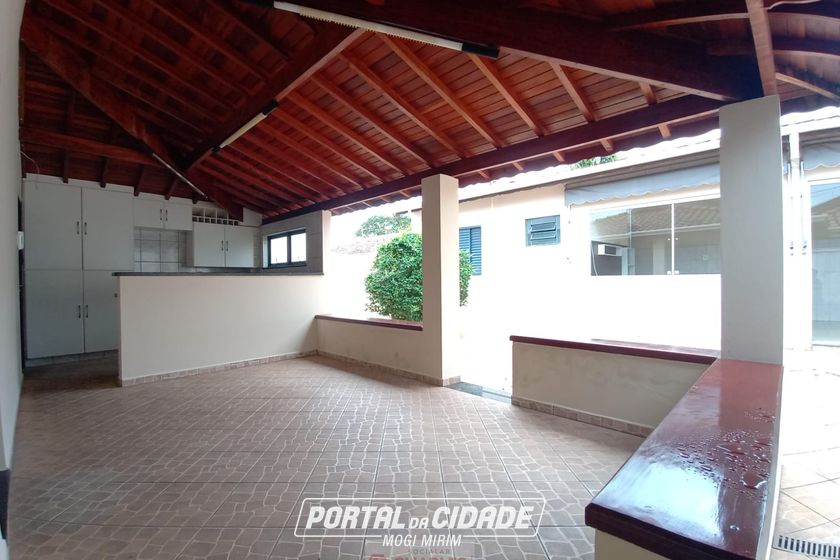 Casa para alugar - 135m&sup2; - Centro