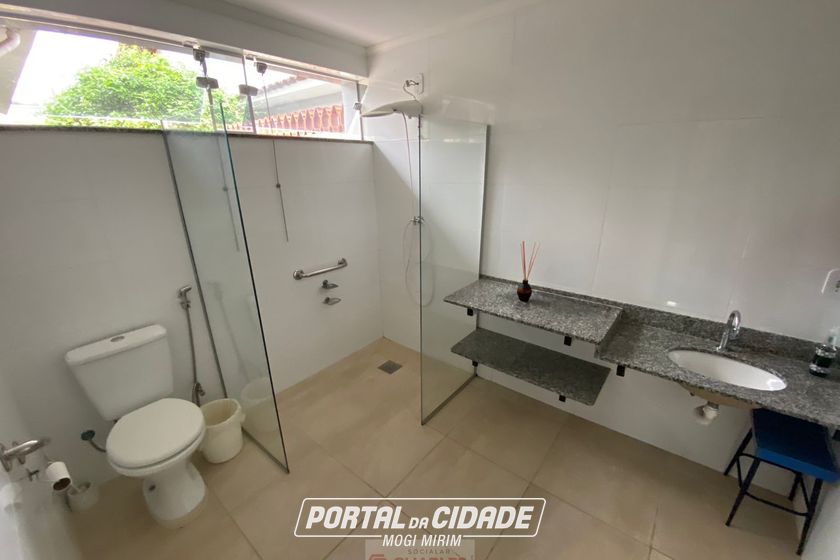 Casa &agrave; venda - 276m&sup2; - Centro