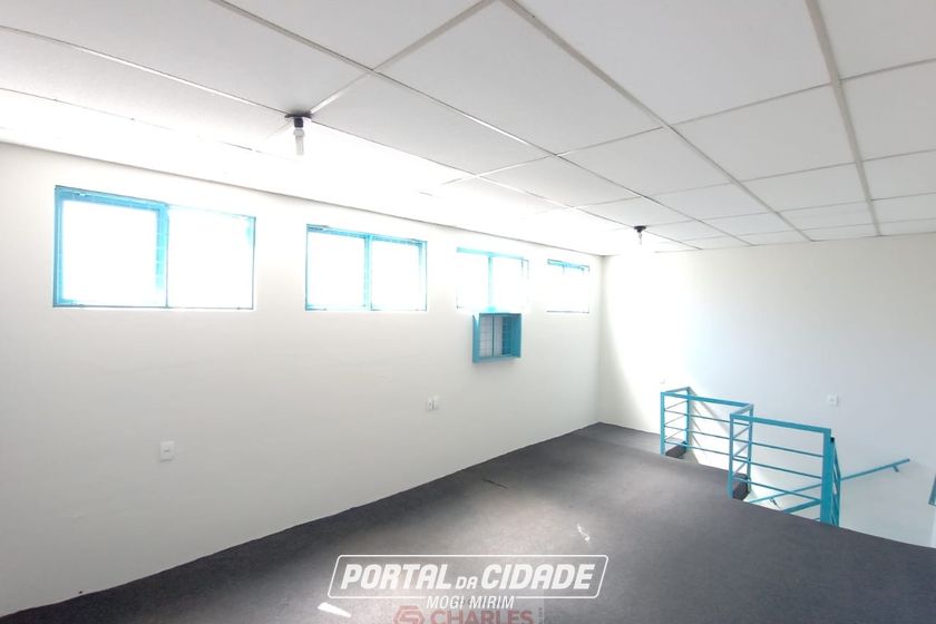 Sal&atilde;o Comercial para alugar - 30m&sup2; - Centro