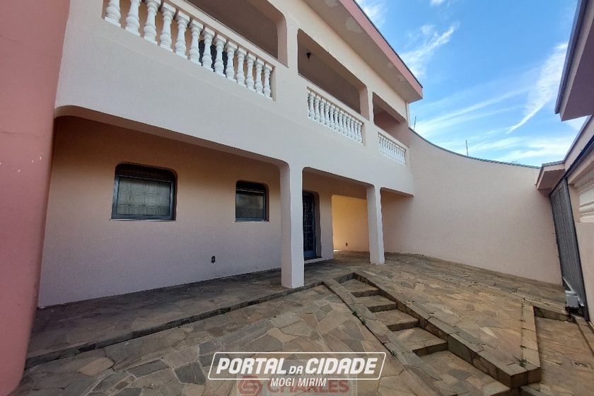 Casa para alugar - 268m&sup2; - Centro