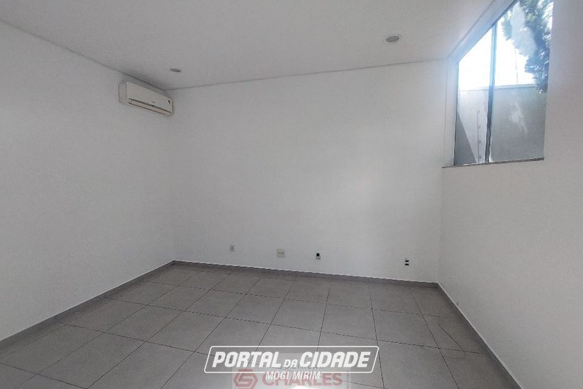 Sal&atilde;o Comercial para alugar - 15m&sup2; - Centro