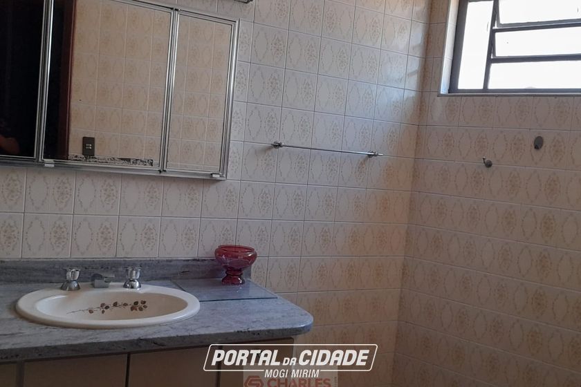 Casa &agrave; venda - 294m&sup2; - Centro