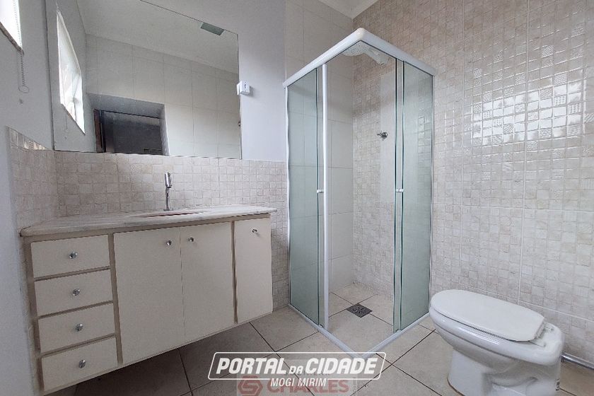 Casa para alugar - 173m&sup2; - Centro