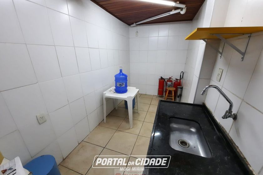 Sala Comercial para alugar - 194m&sup2; - Centro