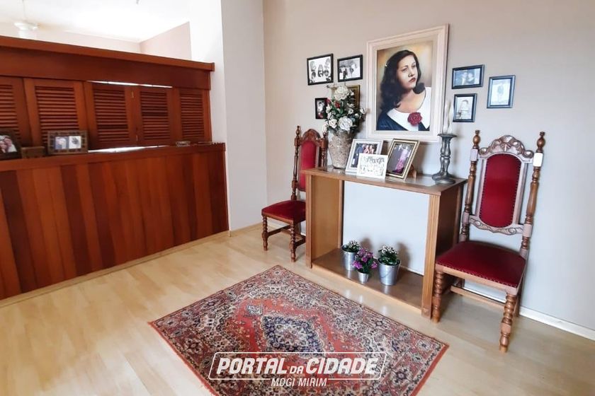 Casa &agrave; venda - 400m&sup2; - Centro