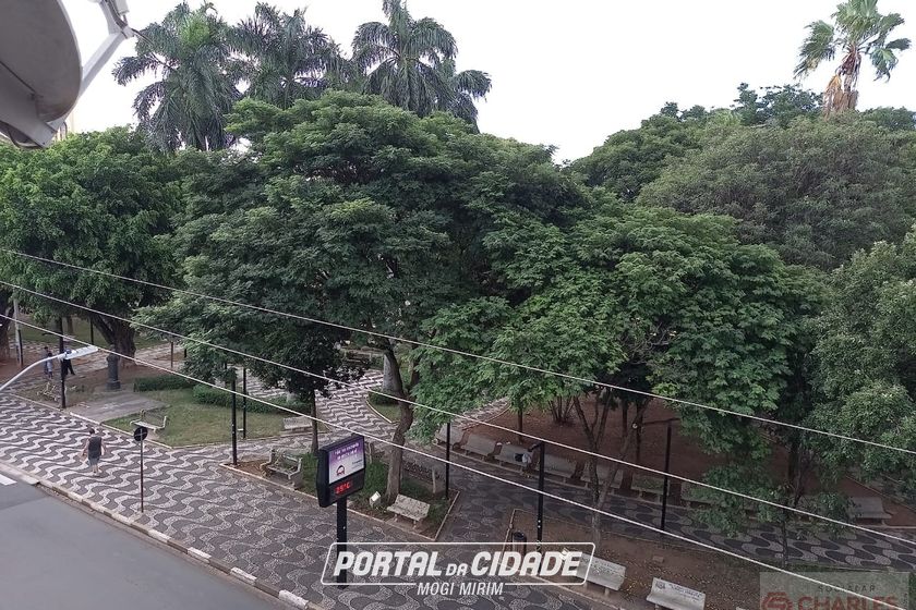 Apartamento para alugar - 110m&sup2; - Centro