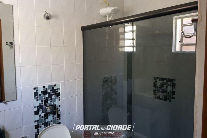 Casa &agrave; venda - 420m&sup2; - Centro