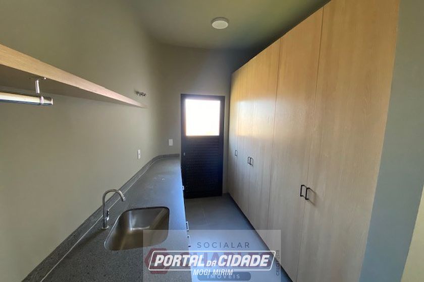 Casa &agrave; venda - 300m&sup2; - Centro