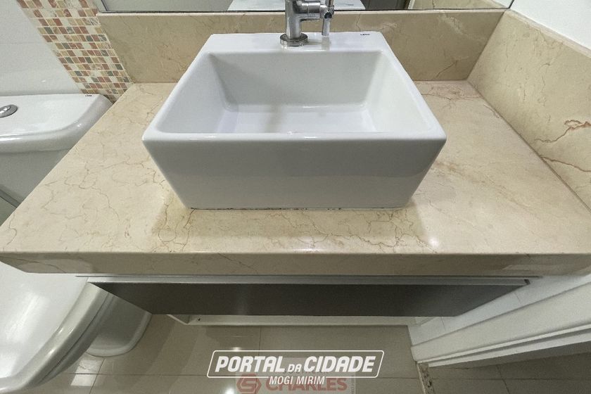 Apartamento &agrave; venda - 103m&sup2; - Centro