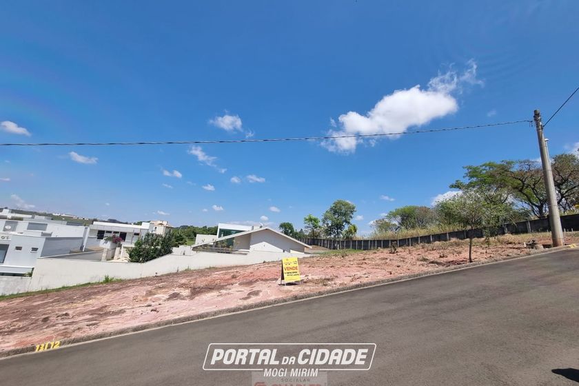 Terreno &agrave; venda - 10m&sup2; - Centro