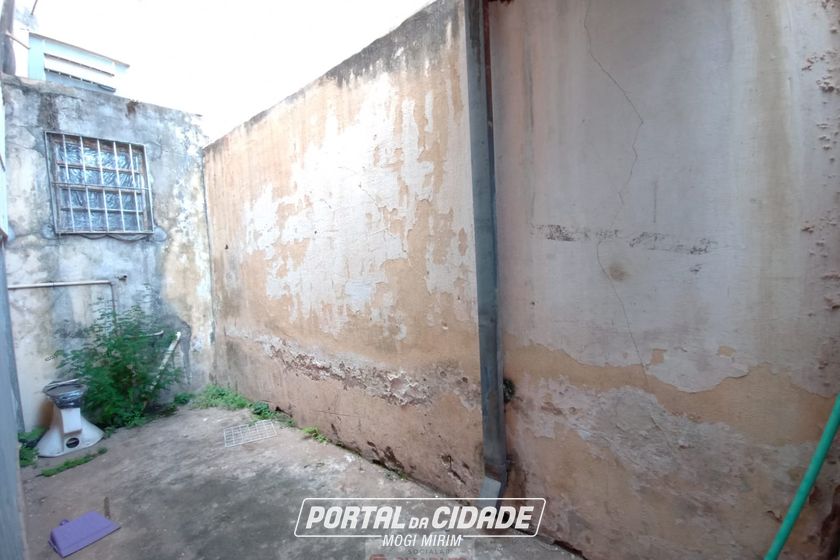 Sal&atilde;o Comercial para alugar - 160m&sup2; - Centro