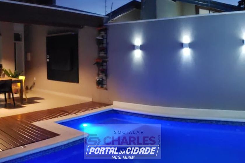 Casa &agrave; venda - 212m&sup2; - Centro