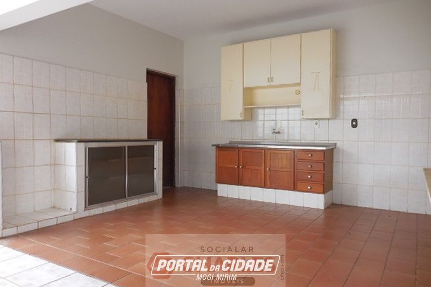 Casa &agrave; venda - 243m&sup2; - Centro
