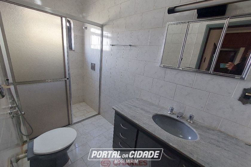 Casa para alugar - 268m&sup2; - Centro