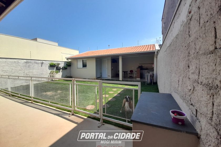 Casa &agrave; venda - 155m&sup2; - Centro