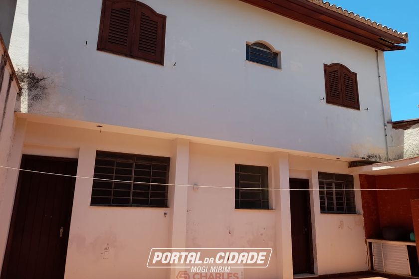 Casa &agrave; venda - 294m&sup2; - Centro